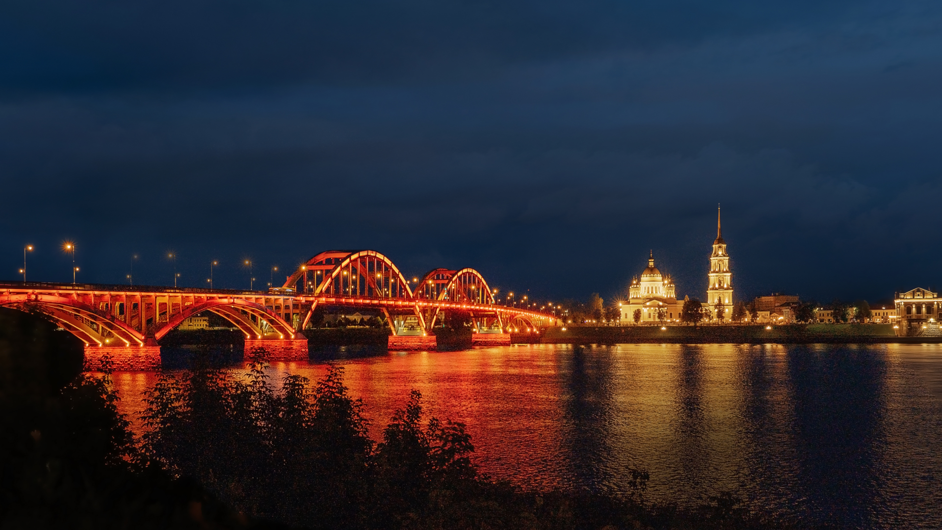 Архитектурно-художественное освещение Волжского моста, г. Рыбинск СТК МТ Электро, ООО(2168)