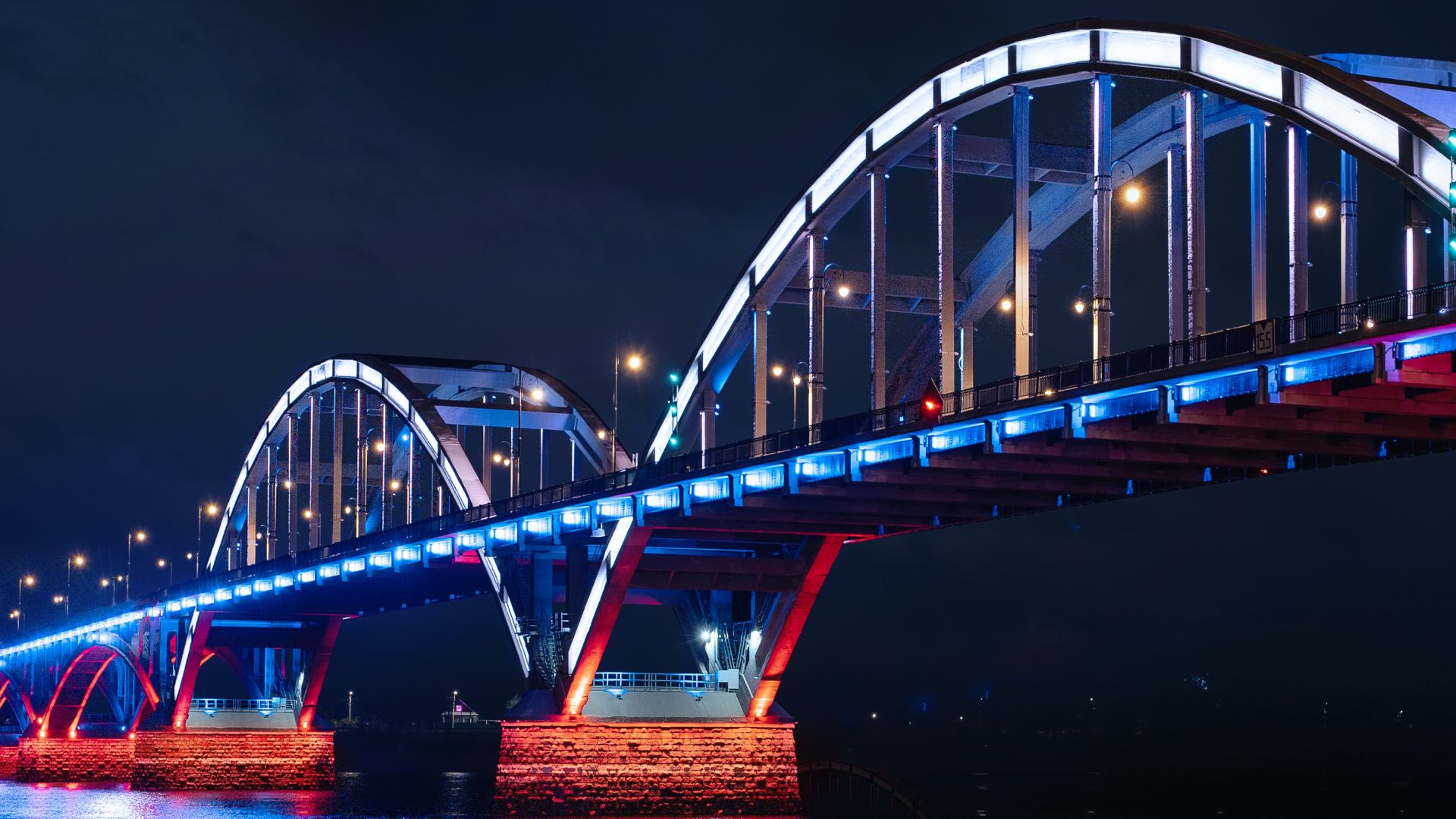 Архитектурно-художественное освещение Волжского моста, г. Рыбинск СТК МТ Электро, ООО(2168)